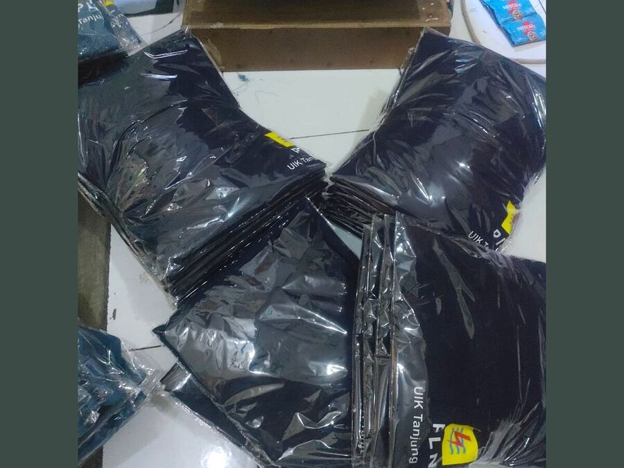 Kaos kegiatan World Clean Up Day
